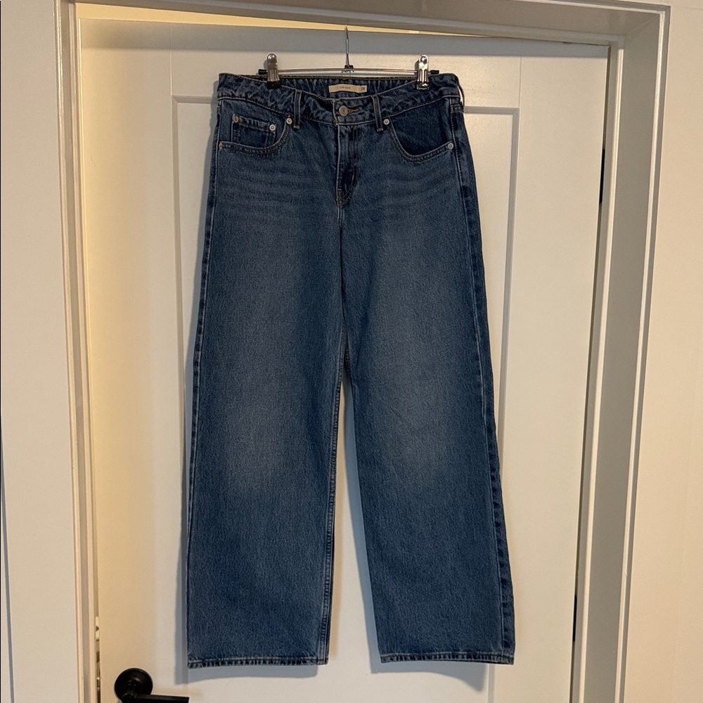 Levi’s Low Loose jeans size 28